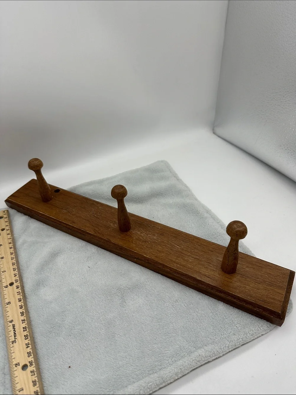 Vintage Wooden Handcrafted Coat Wall Hook Rack-3 Pegs